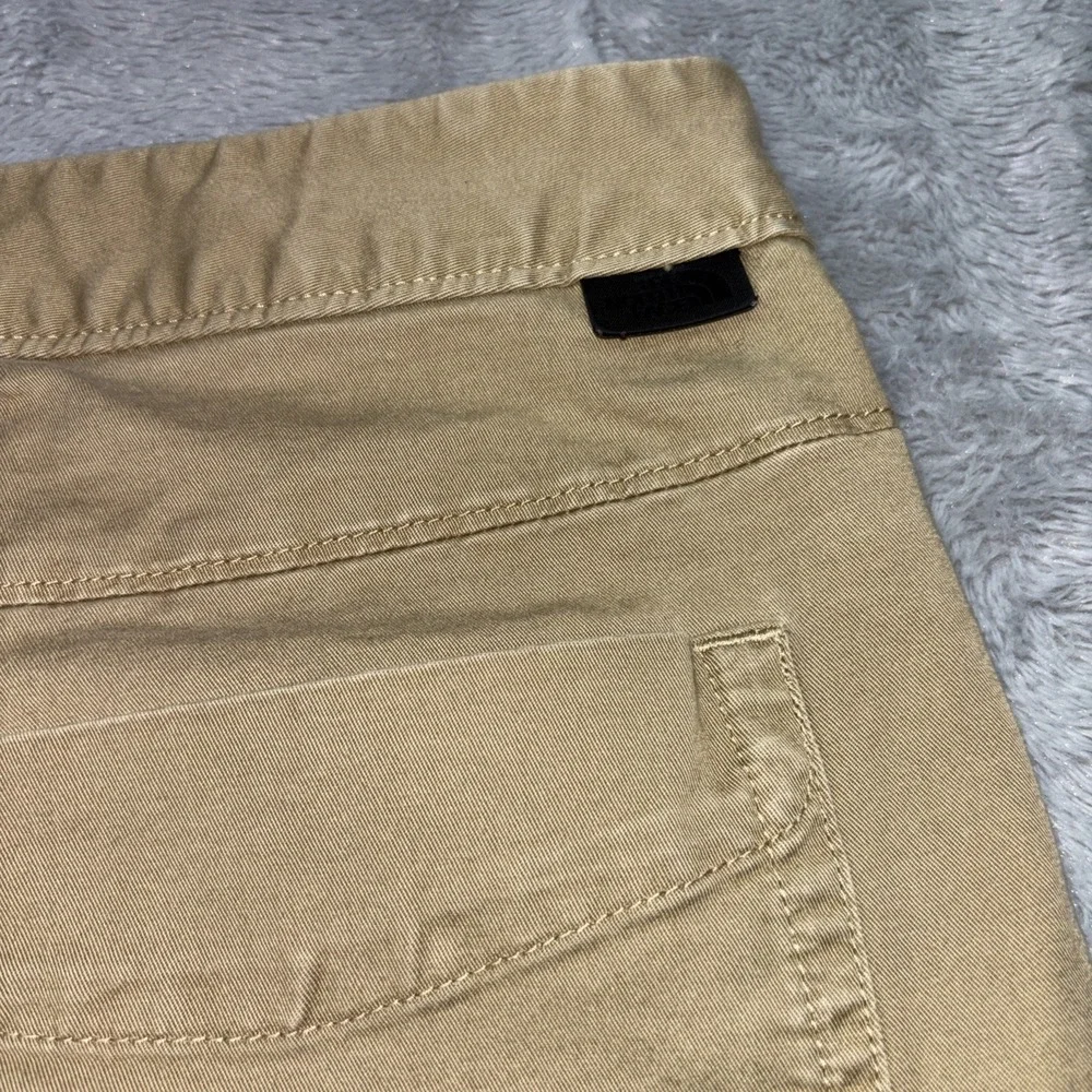 North Face Shorts Mens Size 38 Khaki Cargo Trail Outdoor‎ Ripstop Cotton Hiking